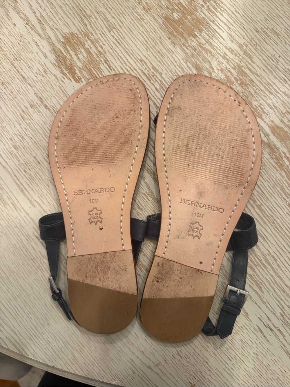 Bernardo Black Leather T-Strap Slingback Sandals - Picture 2 of 2